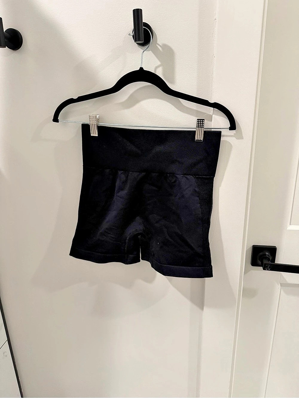 aim'n Shape Seamless Biker Shorts in Black Large